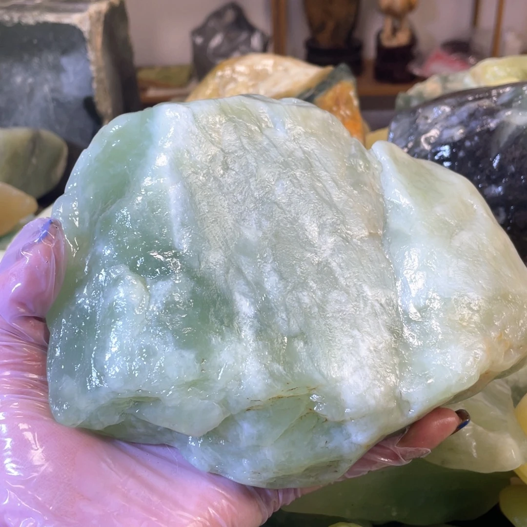 蛇纹石玉未镶嵌中国四大名玉简易