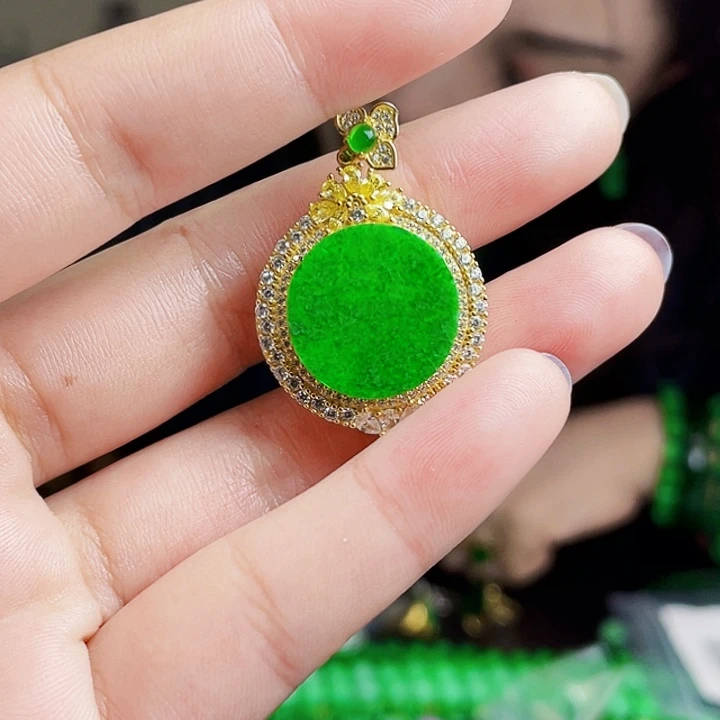 翡翠银S925镶嵌颈饰多样性