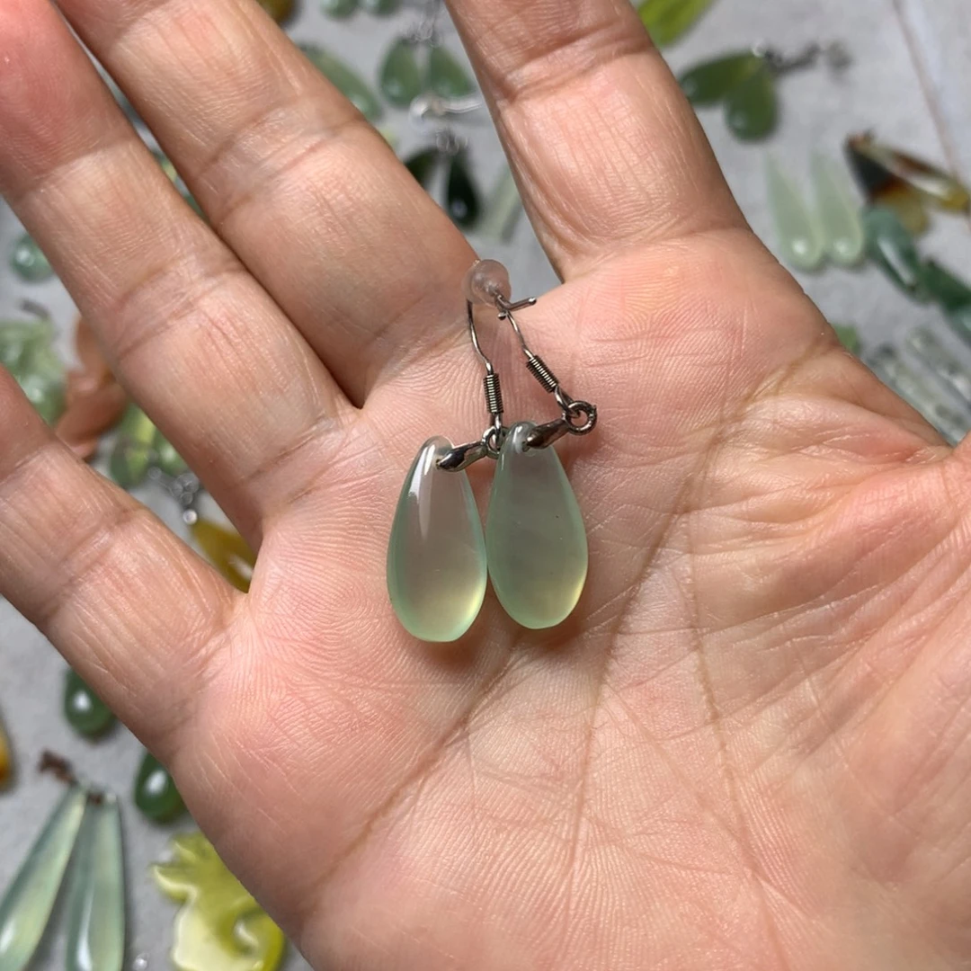 骤***꙳蛇纹石玉未镶嵌耳环