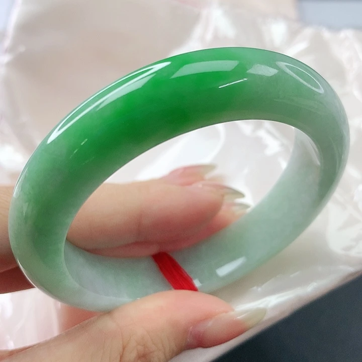 未镶嵌手镯翡翠，778