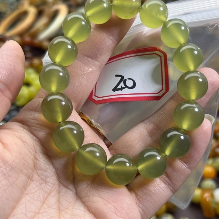 微***拂未镶嵌蛇纹石玉手链
