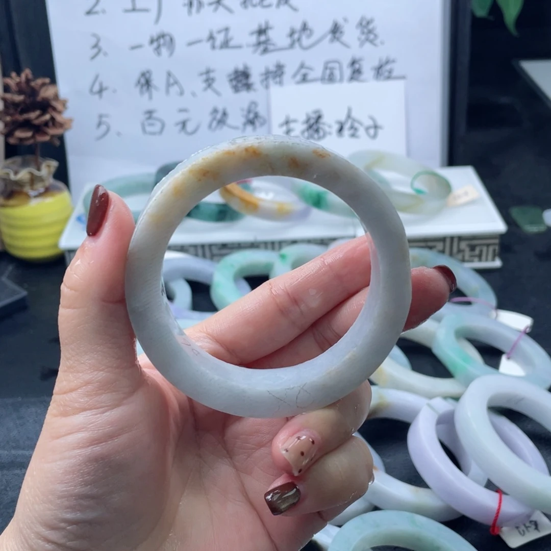 定制翡翠未镶嵌正圈手镯