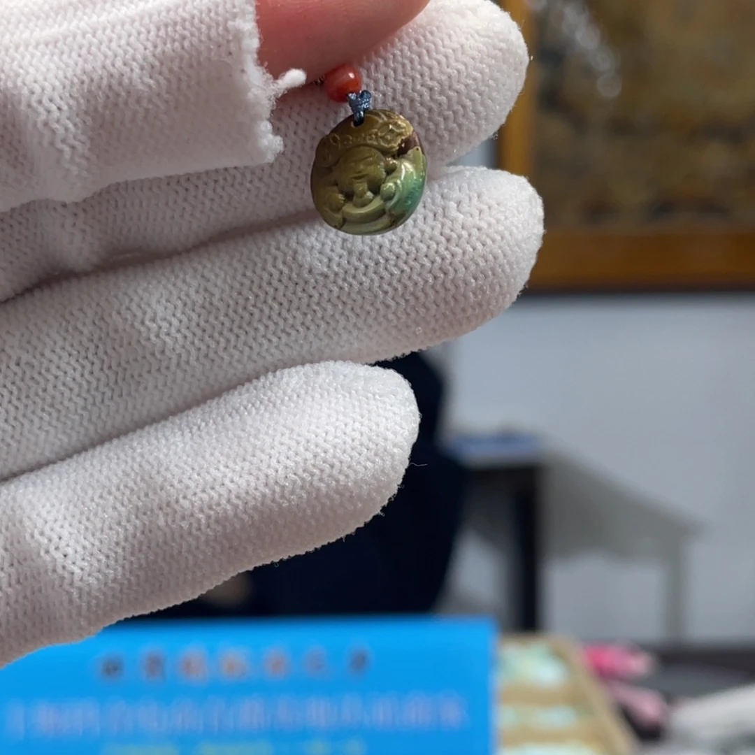绿松石未镶嵌挂件