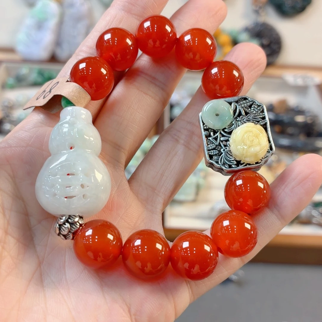 翡翠未镶嵌颈饰手串