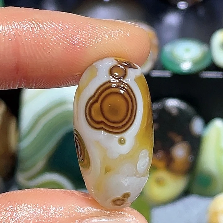 珠宝奇石玛瑙未镶嵌