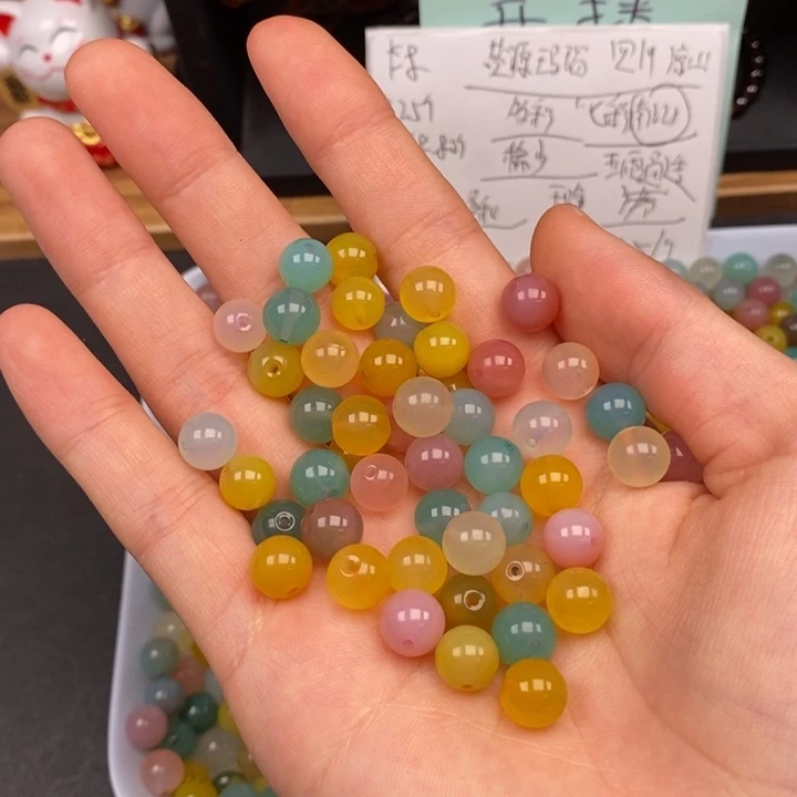 玛瑙/玉髓未镶嵌卡8盐源25个