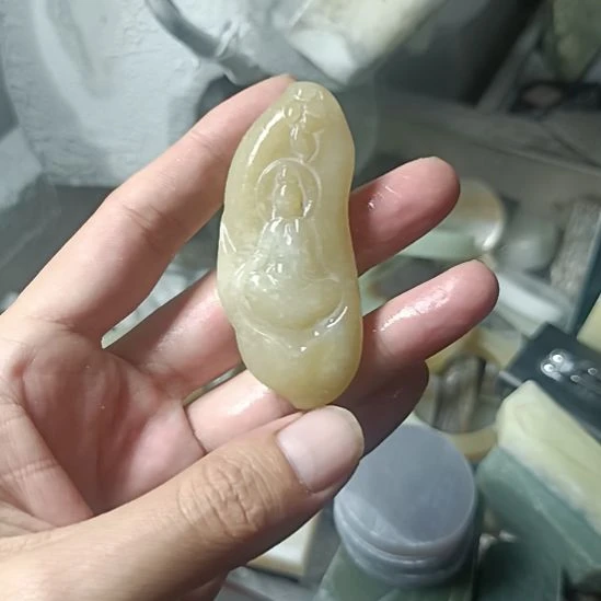 和田玉未镶嵌珠宝半成品