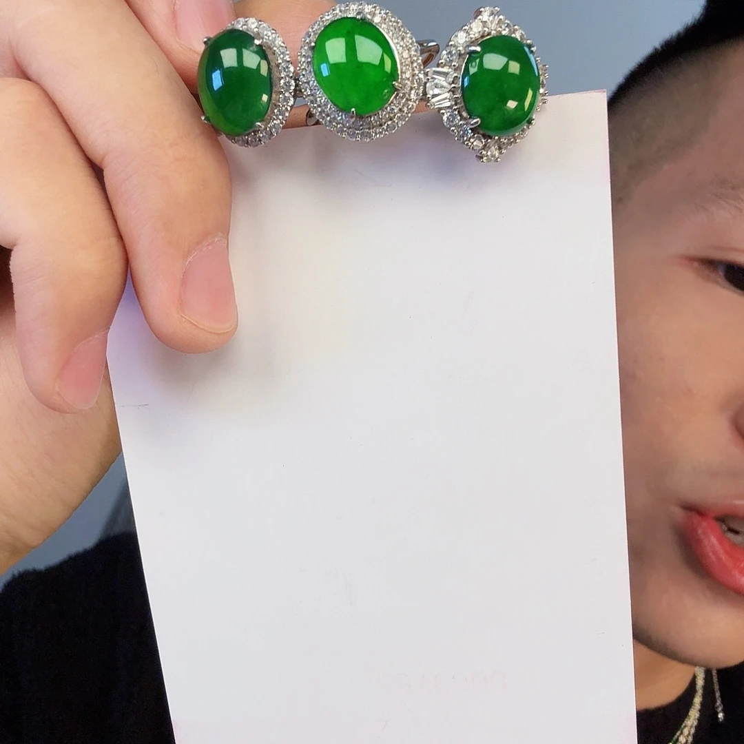 翡翠未镶嵌颈饰多样性发货只发一件