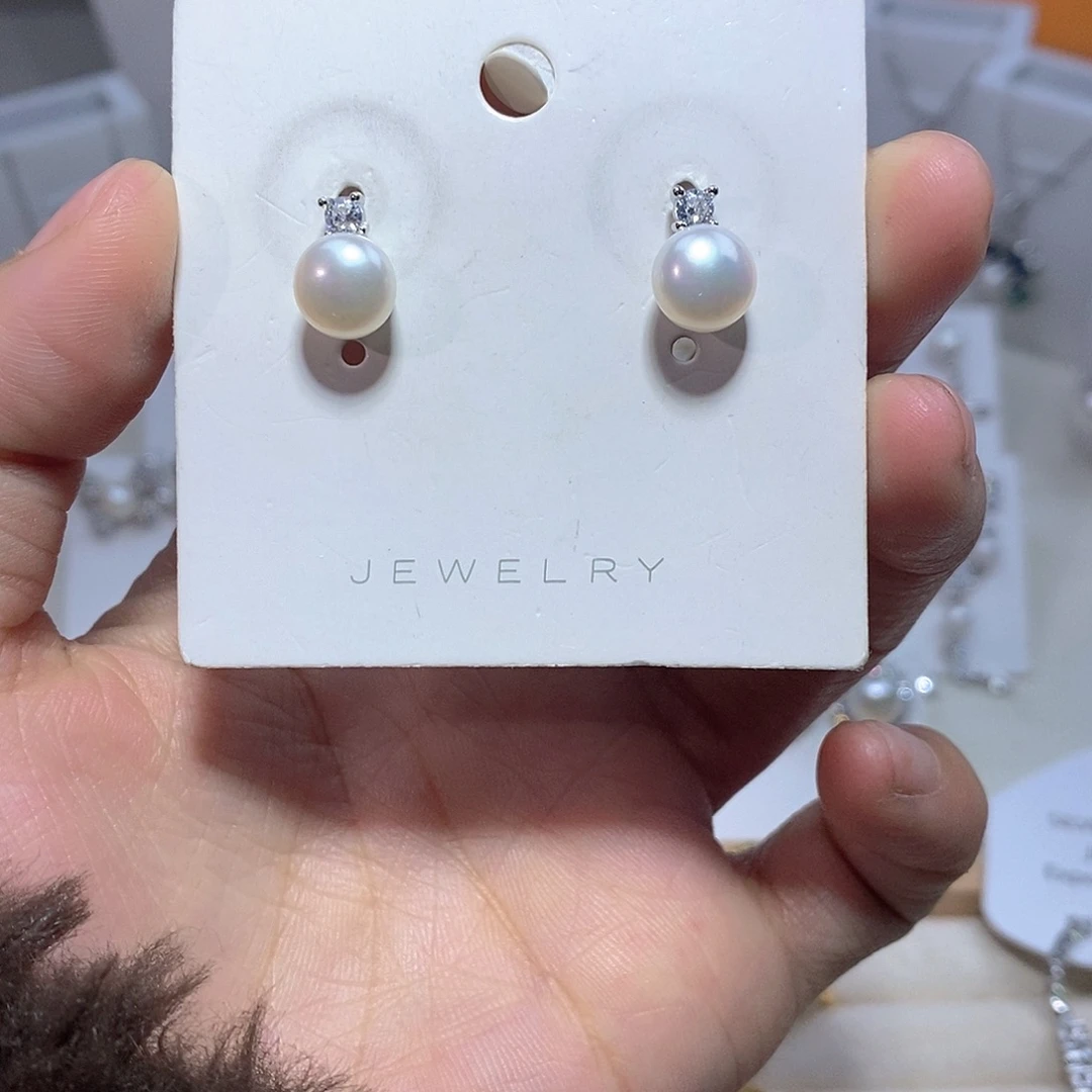 淡水珍珠未镶嵌耳饰