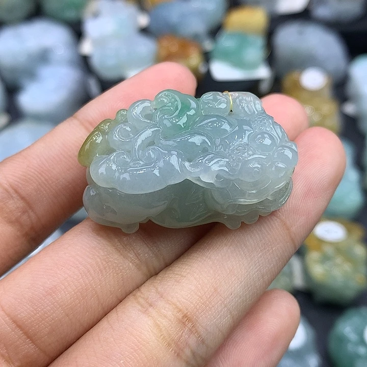 翡翠未镶嵌颈饰天然缅甸翡翠
