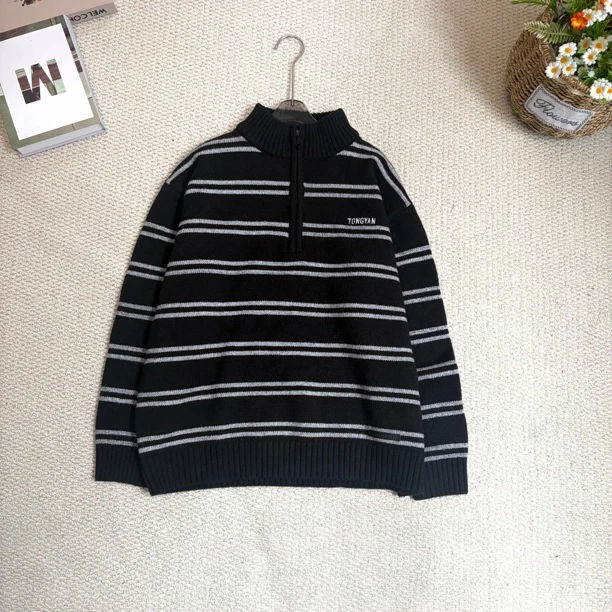 中大童黑白条纹毛衣8040