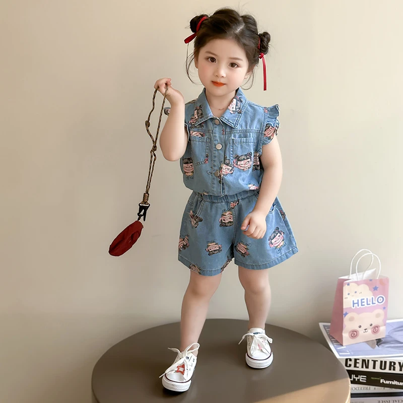 儿童夏季卡通哪吒牛仔套装2025年新款女童洋气时髦飞袖短裤两件套