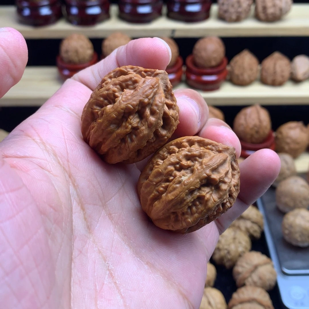 吊坠文玩核桃密纹粗筋