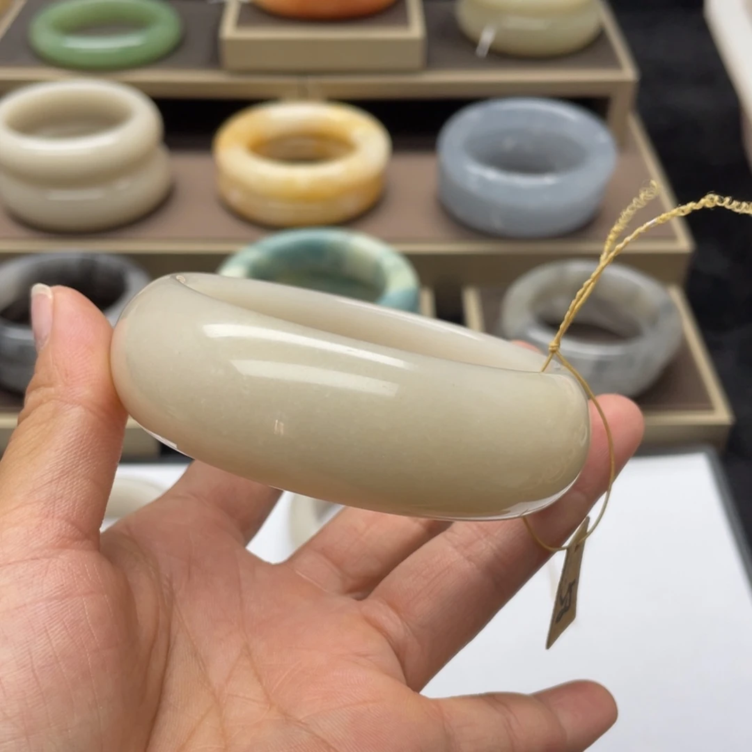 越***好未镶嵌12585674687458石英质玉