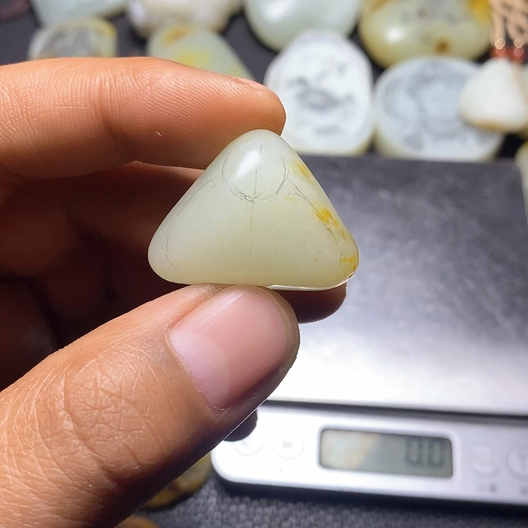 定制和田玉挂件未镶嵌玉**心