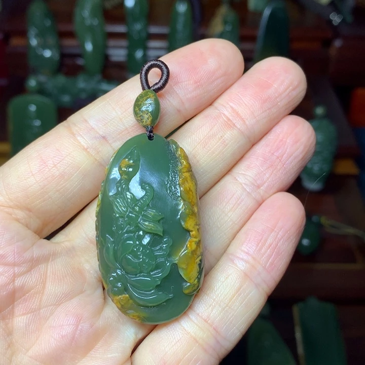 岫岩河磨玉（透闪石质玉）未镶嵌颈饰