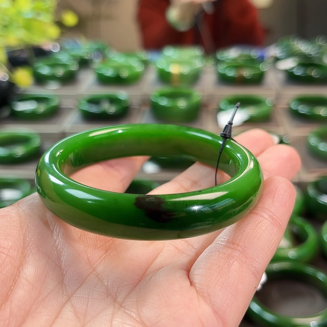 未镶嵌手镯和田玉（碧玉）