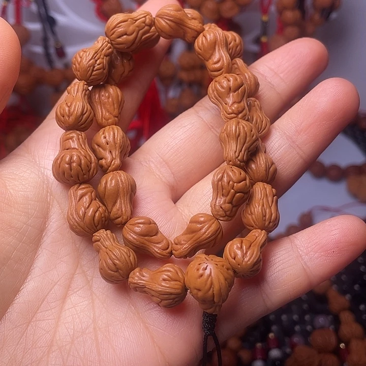 桃核吊坠龙纹桃枭