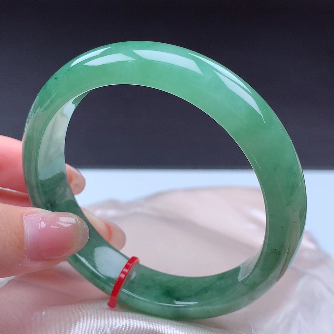 翡翠未镶嵌手镯22055 手镯