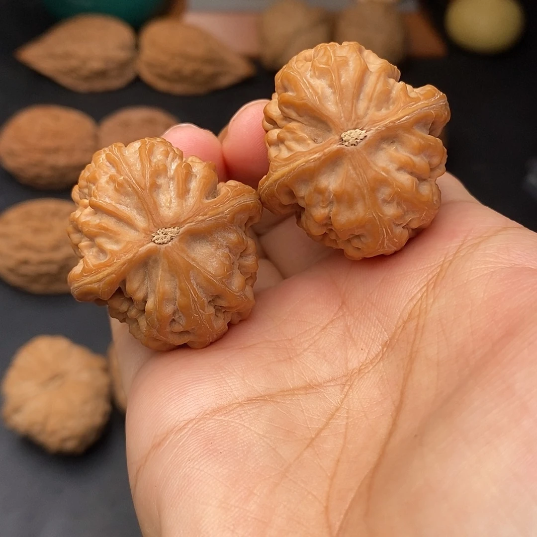 把件文玩核桃麟***?红锦鲤