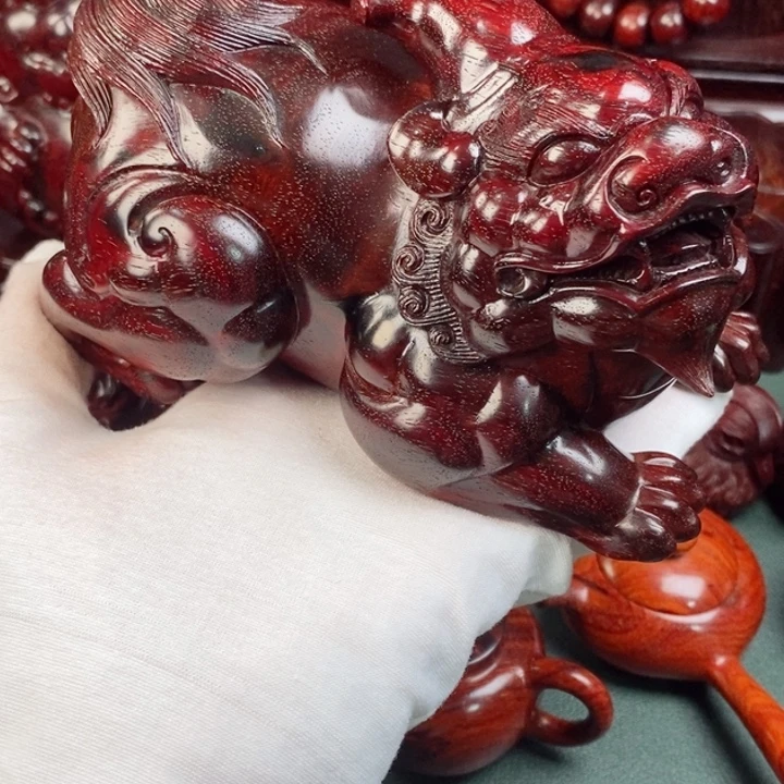 杨***辉小叶紫檀其他（檀香紫檀）