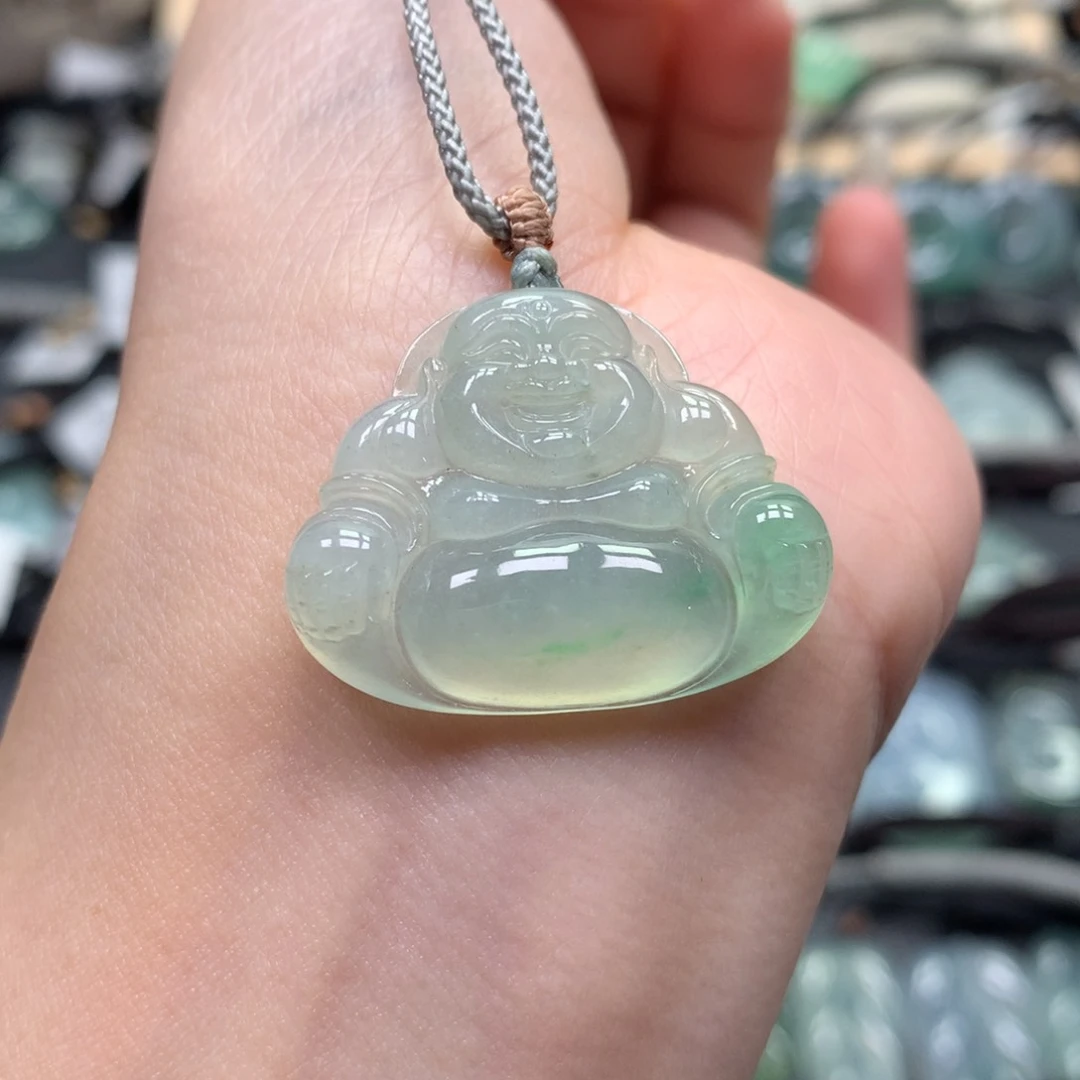 翡翠颈饰未镶嵌佛公