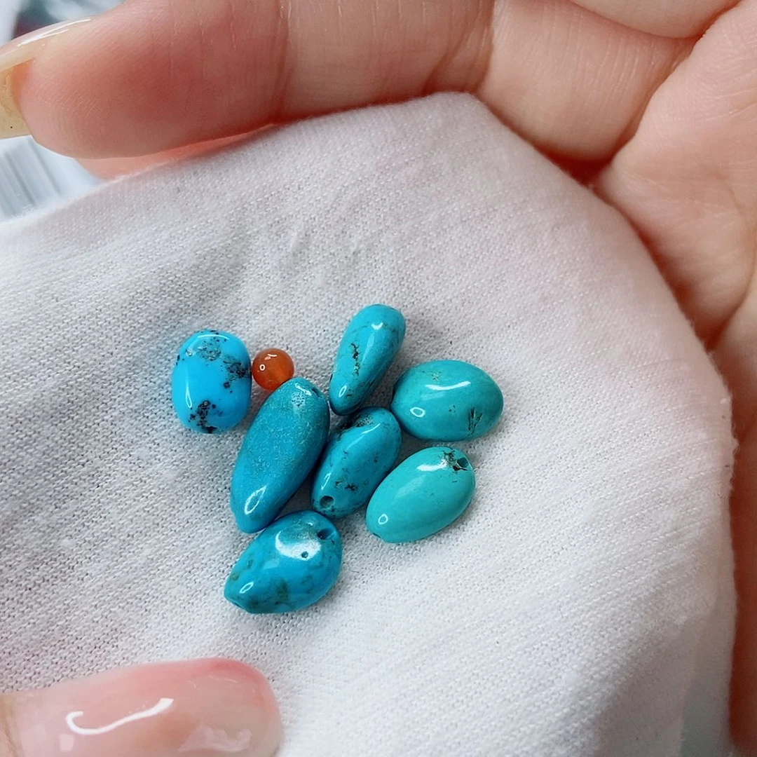 南红玛瑙未镶嵌珠宝奇石