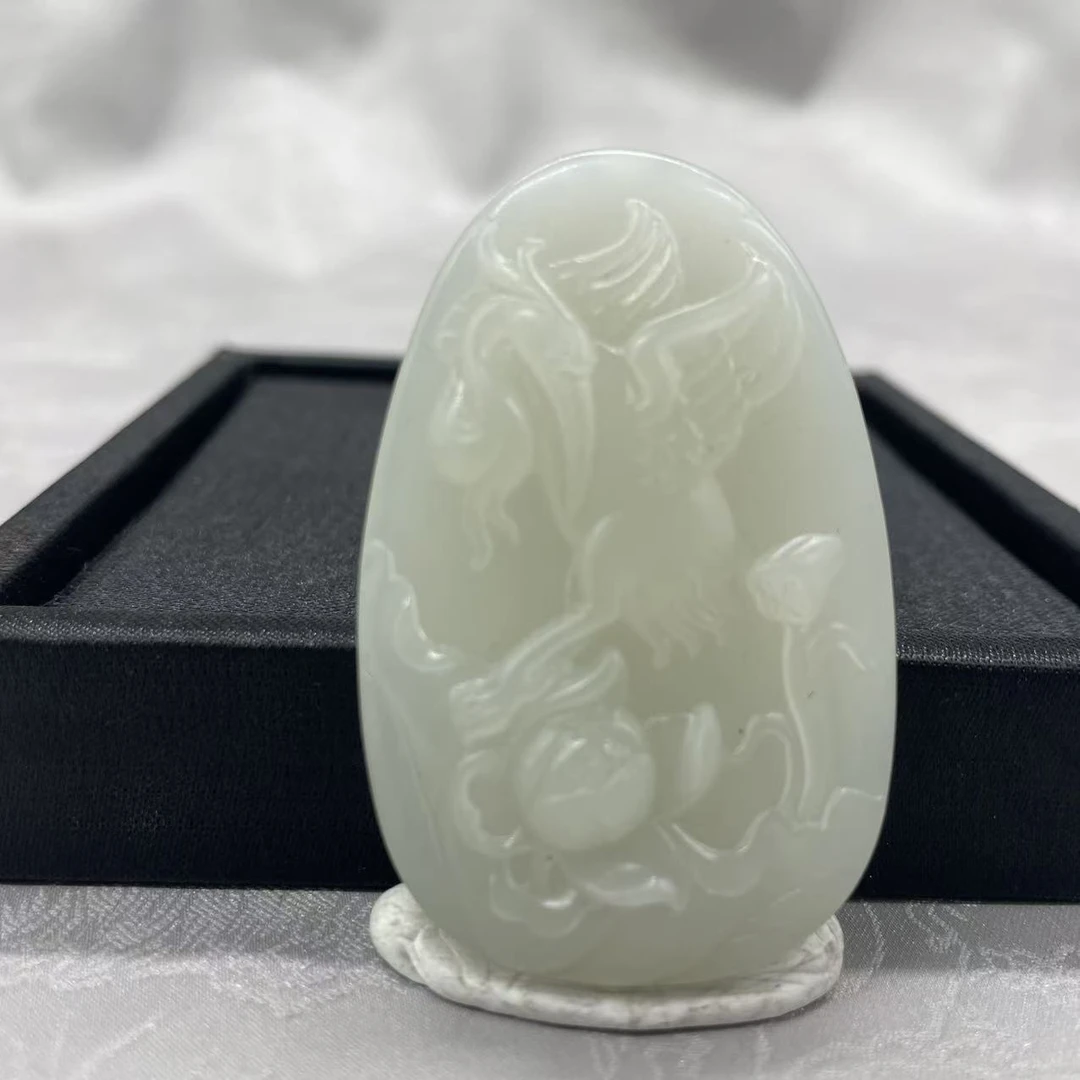 A064 和田玉吊坠 LY38824843