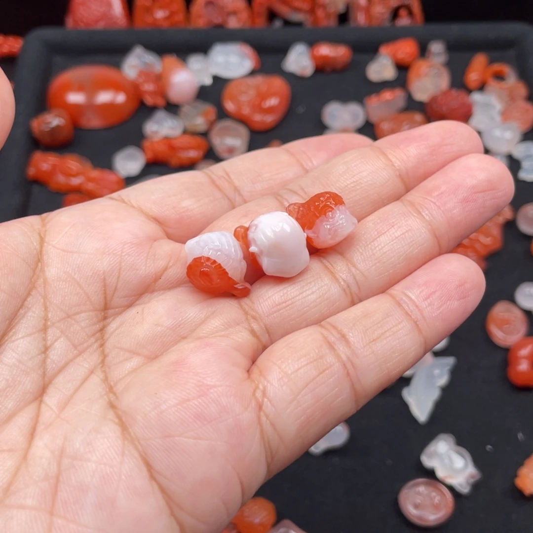 苏***事南红玛瑙未镶嵌哪吒