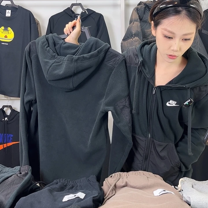 4883黑色外套xl150-170不退换