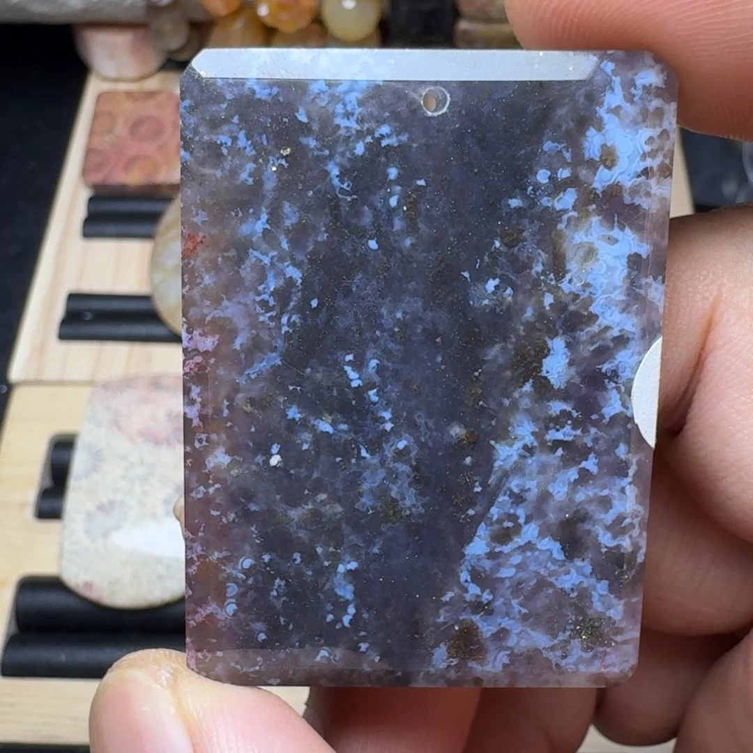 石英质玉未镶嵌纯天然色有机玉石保真色