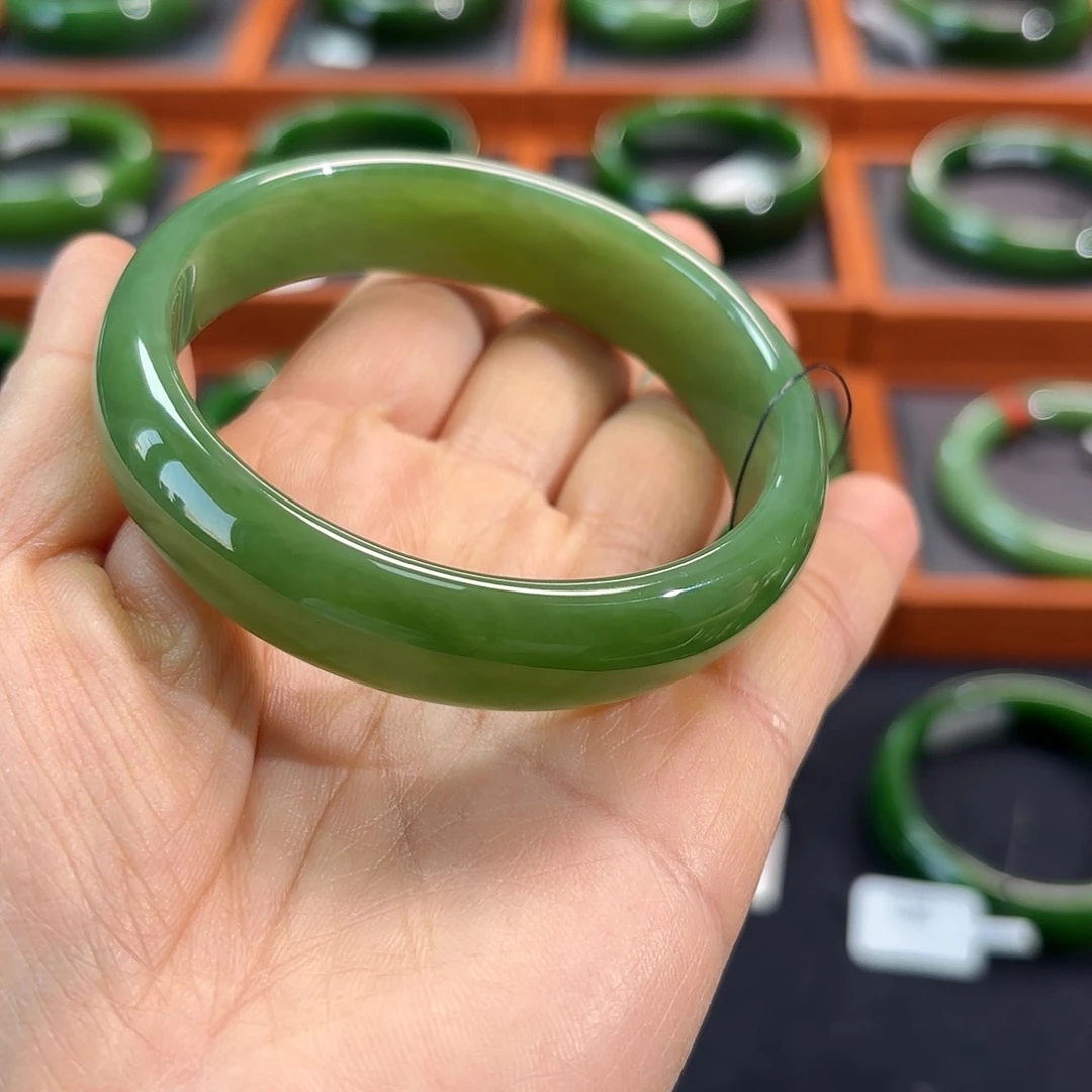和田玉未镶嵌手镯碧玉猫眼粉绿