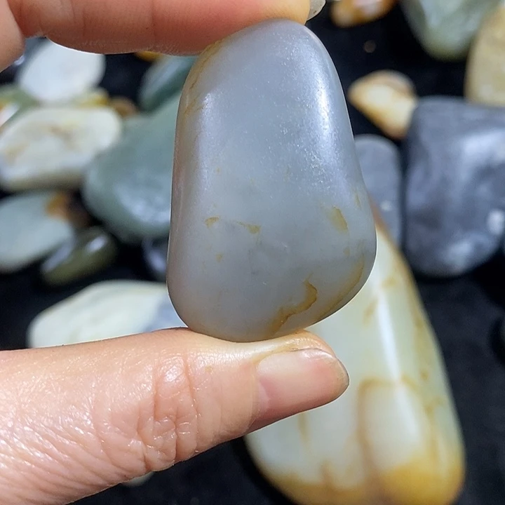 未镶嵌和田玉（糖玉）挂件
