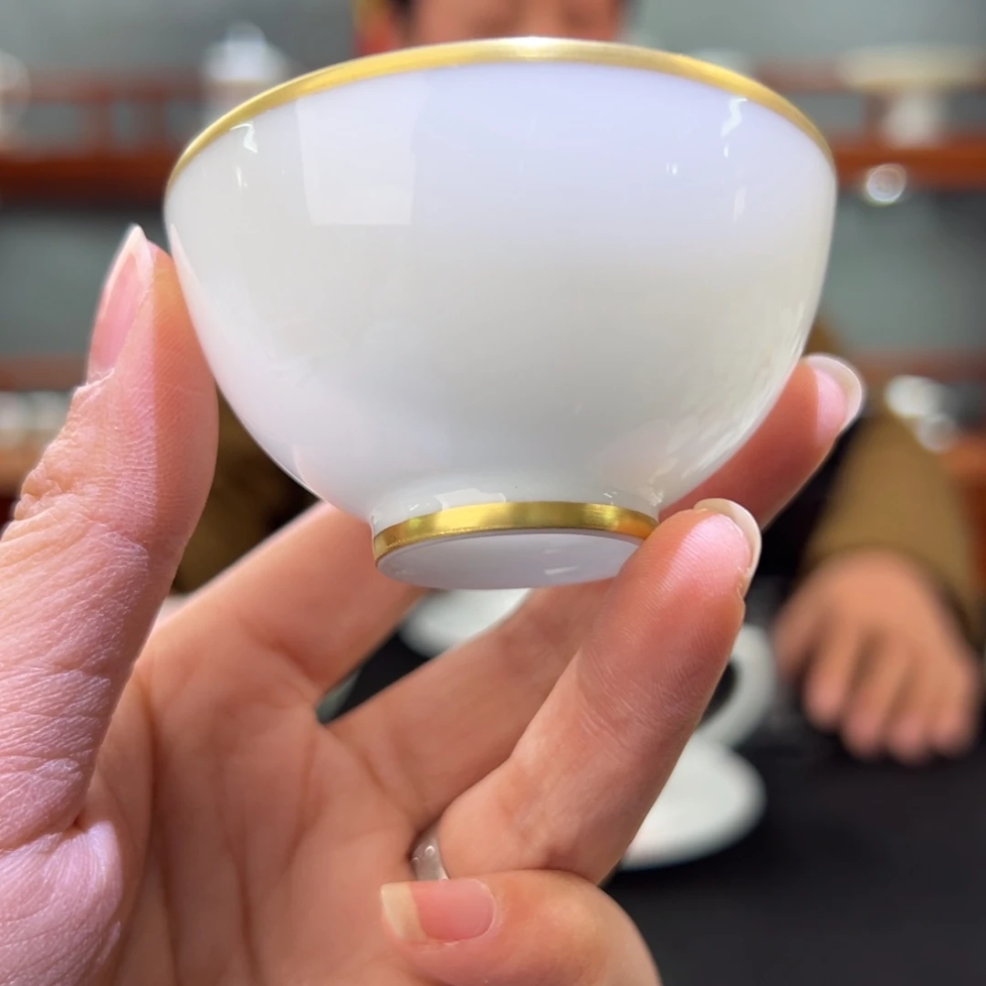 柴窑描金一口杯（雍正底款）