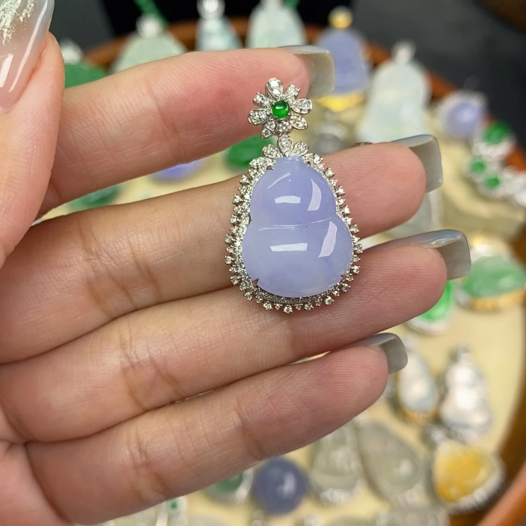 翡翠18K金镶嵌颈饰A货翡翠