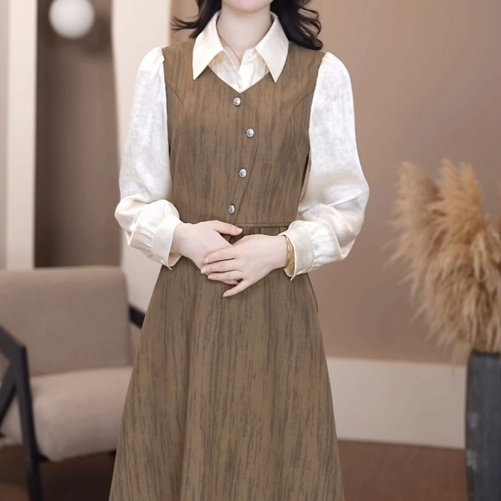2025新春季款时尚气质优雅咖色衬衫领显瘦长袖假两件连衣裙