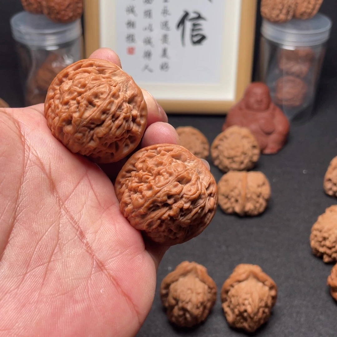 文玩核桃吊坠40莲花虎头