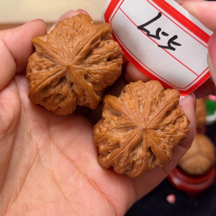 手串文玩核桃44大克重将军膀四棱55