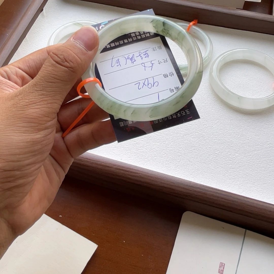 石英质玉手镯未镶嵌?*落7.59