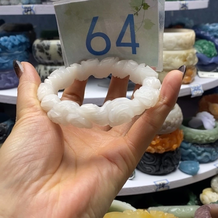 未镶嵌手镯石英岩玉