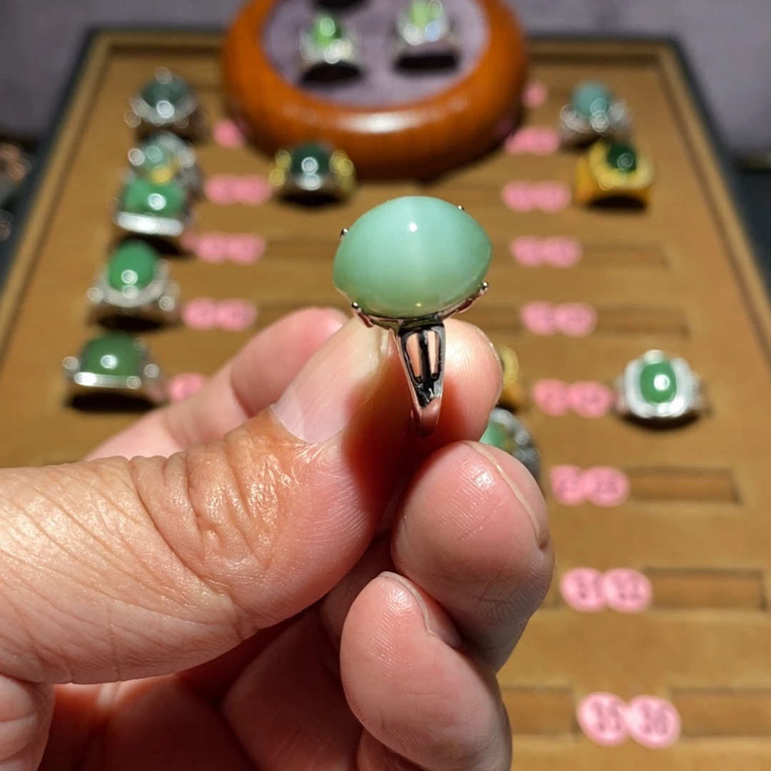 和田玉未镶嵌戒指