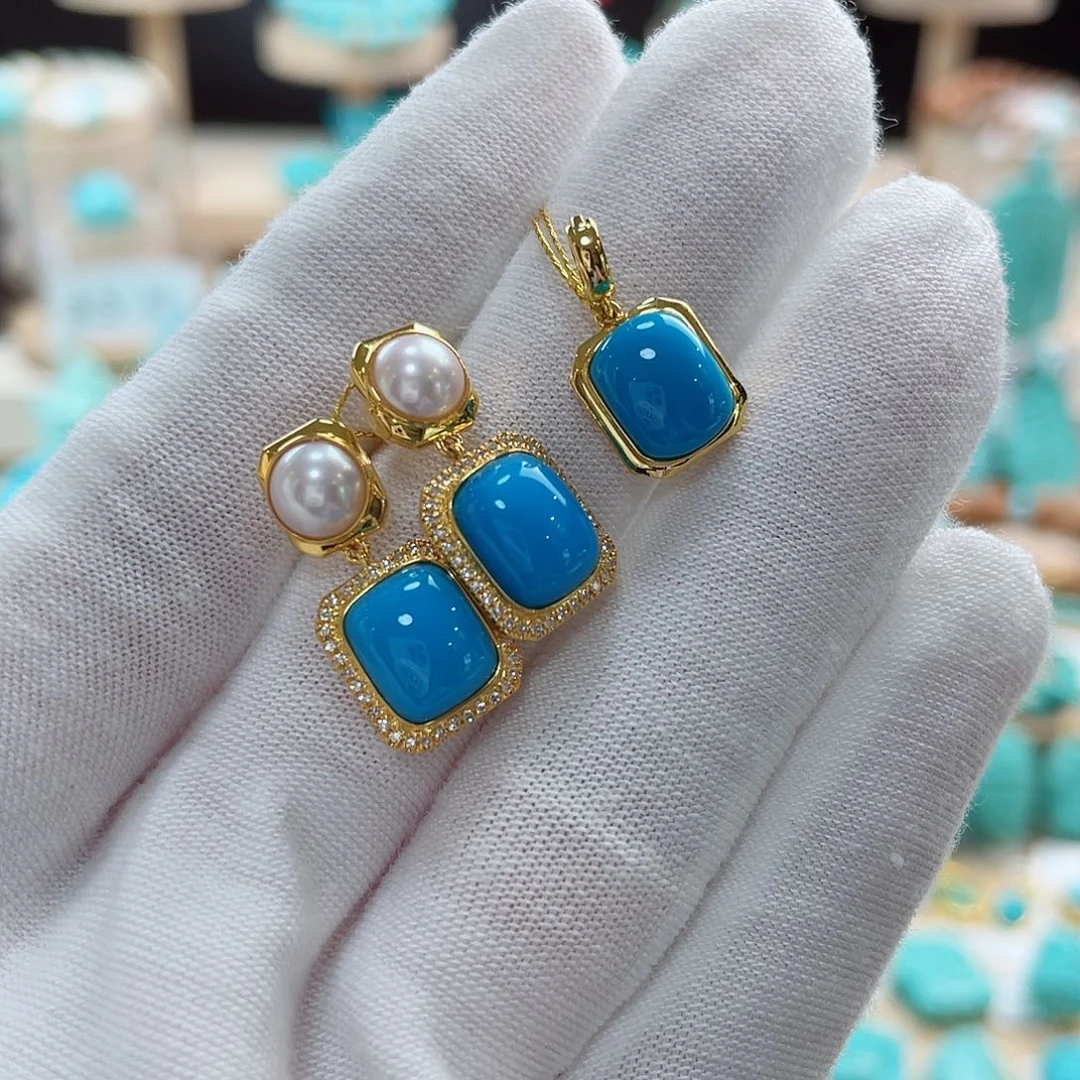 18K金镶嵌绿松石珠宝奇石