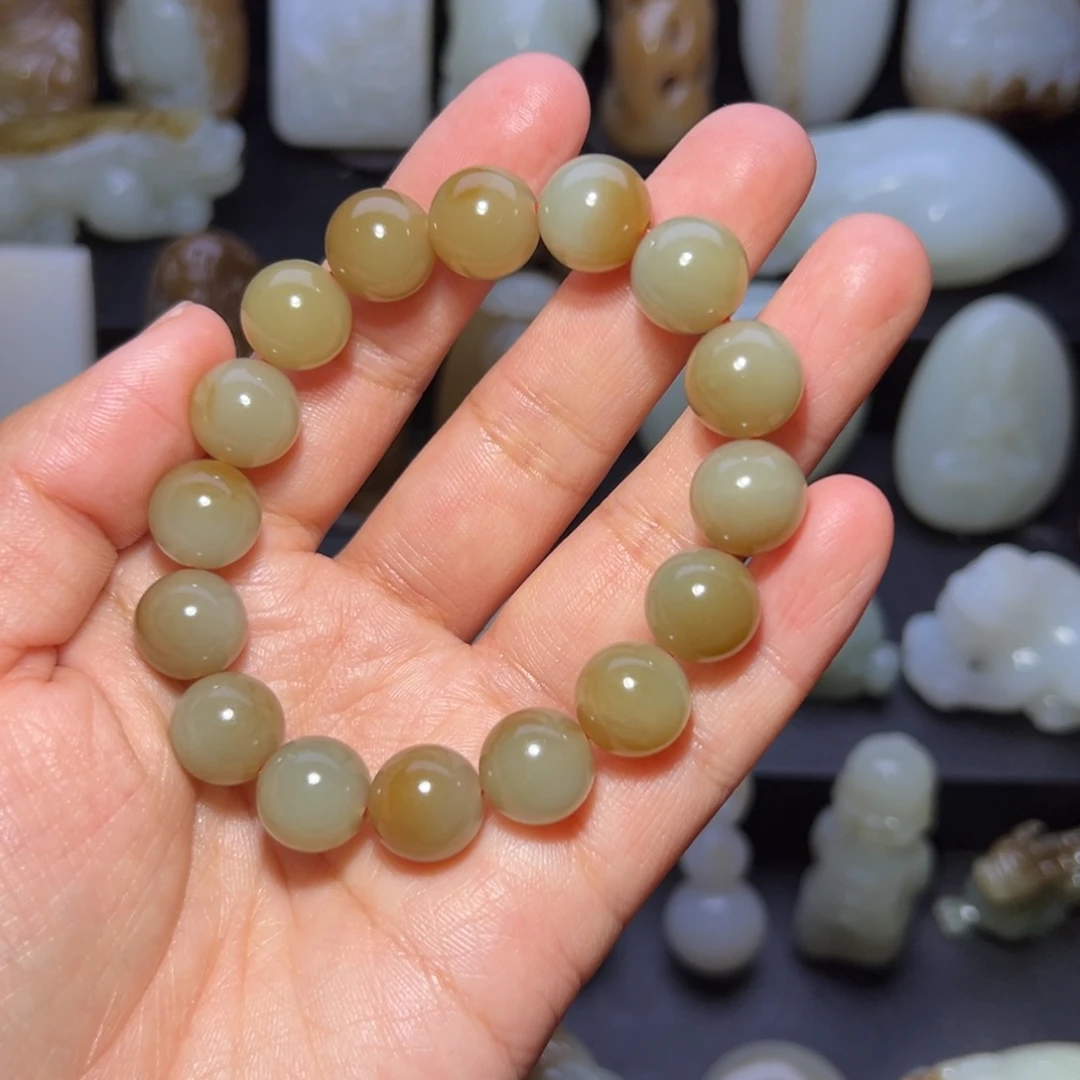 简***好和田玉（糖玉）未镶嵌颈饰