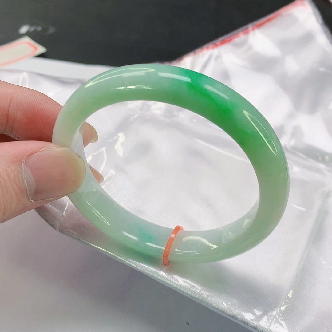 翡翠手镯未镶嵌126缅甸天然翡翠A货