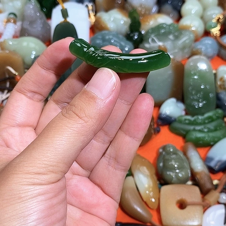 未镶嵌和田玉挂件小*?