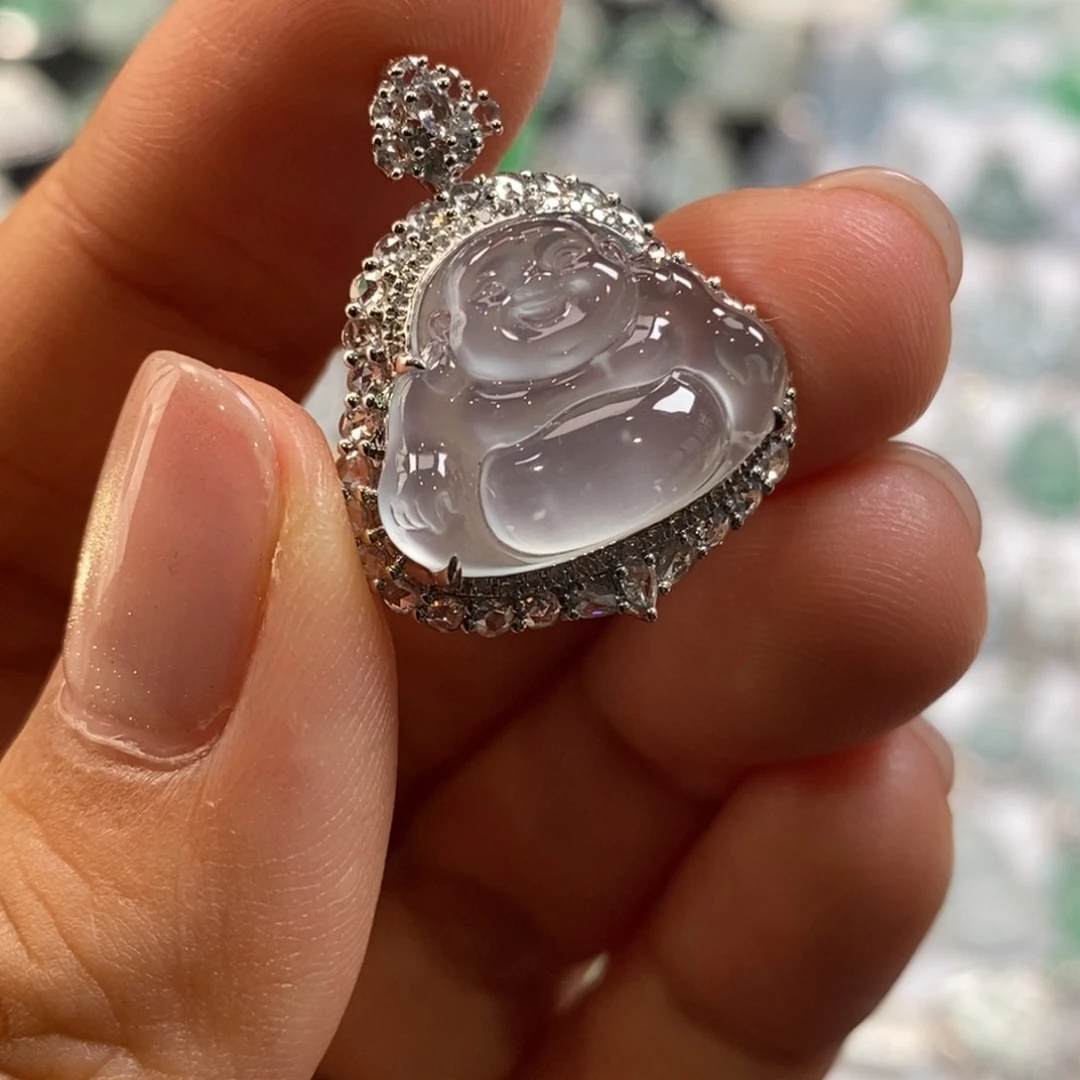 翡翠18K金镶嵌颈饰