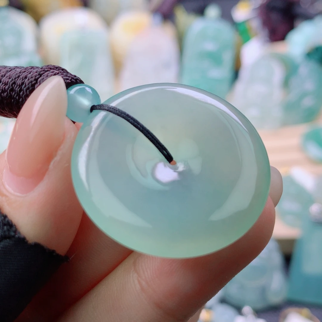 翡翠未镶嵌颈饰翡翠吊坠