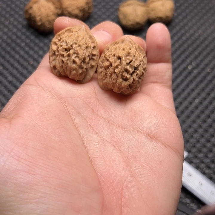 文玩核桃把件公子帽