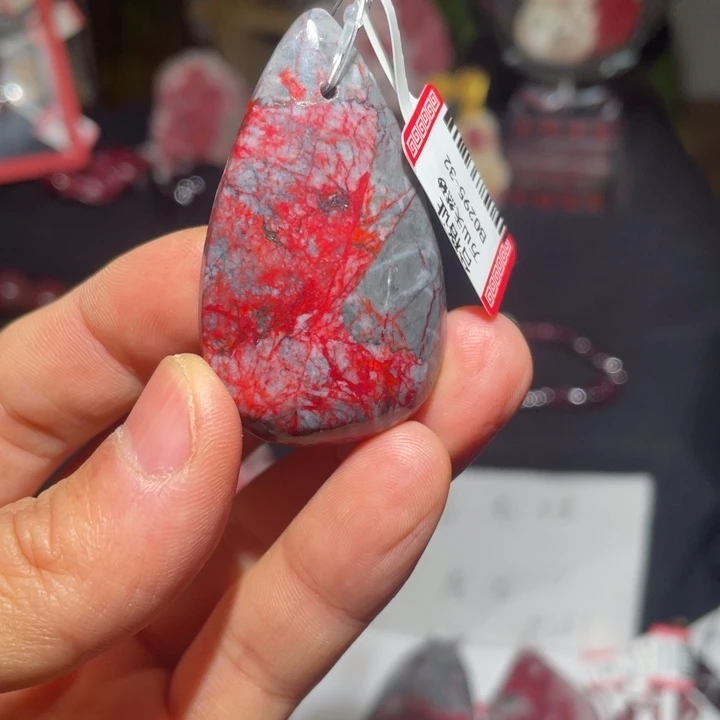 天然辰砂朱砂水滴吊坠