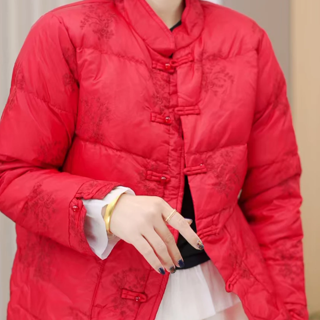《水晶扣》中国刺绣花复古外套女短款轻薄立领服中式盘扣冬季